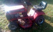 Wheel Horse 212-5 lawn tractor