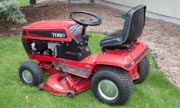 Wheel Horse 216-H lawn tractor